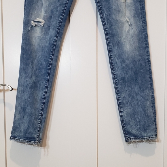 AEO Mens REAL Size 30 X 31  Extreme Flex Jeans Distressed Acid Wash - Picture 3 of 16